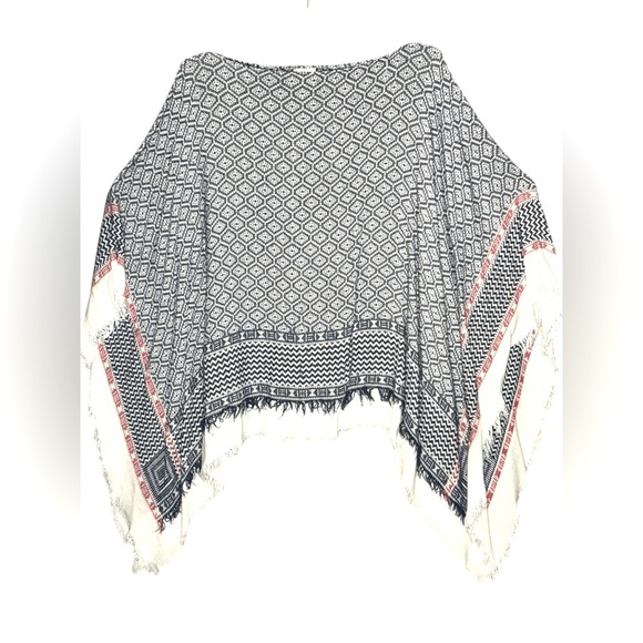 Sonoma Navy and Cream Patterned Poncho - Picture 2 of 3